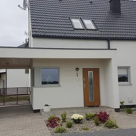 Garden Baltic Сasa de vacaciones Trzęsacz