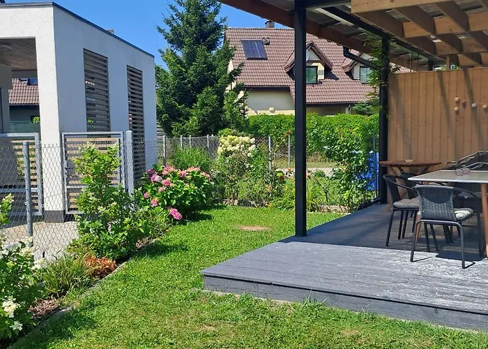 Garden Baltic Feriehus Trzęsacz